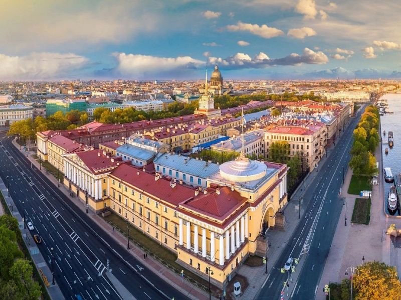 Выход питер. Панорама Санкт-Петербурга. Обзорная экскурсия по Санкт-Петербургу. Недорогие экскурсии в Санкт-Петербурге. Адмиралтейство панорамное фото.